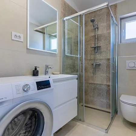 Sunrise Island Loft كريس