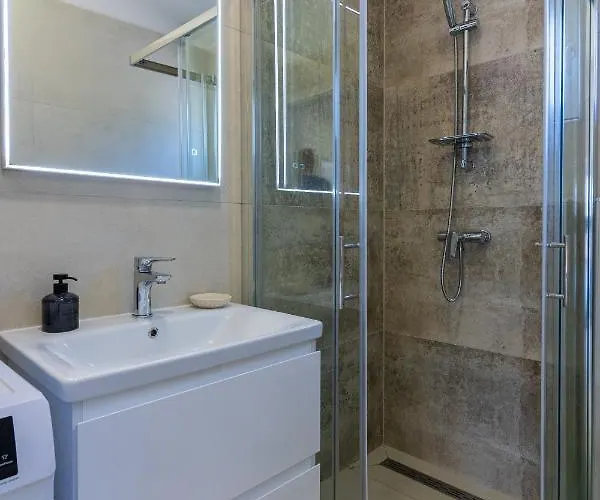 Sunrise Island Loft Cres